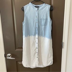 CHARLIE B Blue and White Denim Style Button Down Sleeveless Dress Size Large